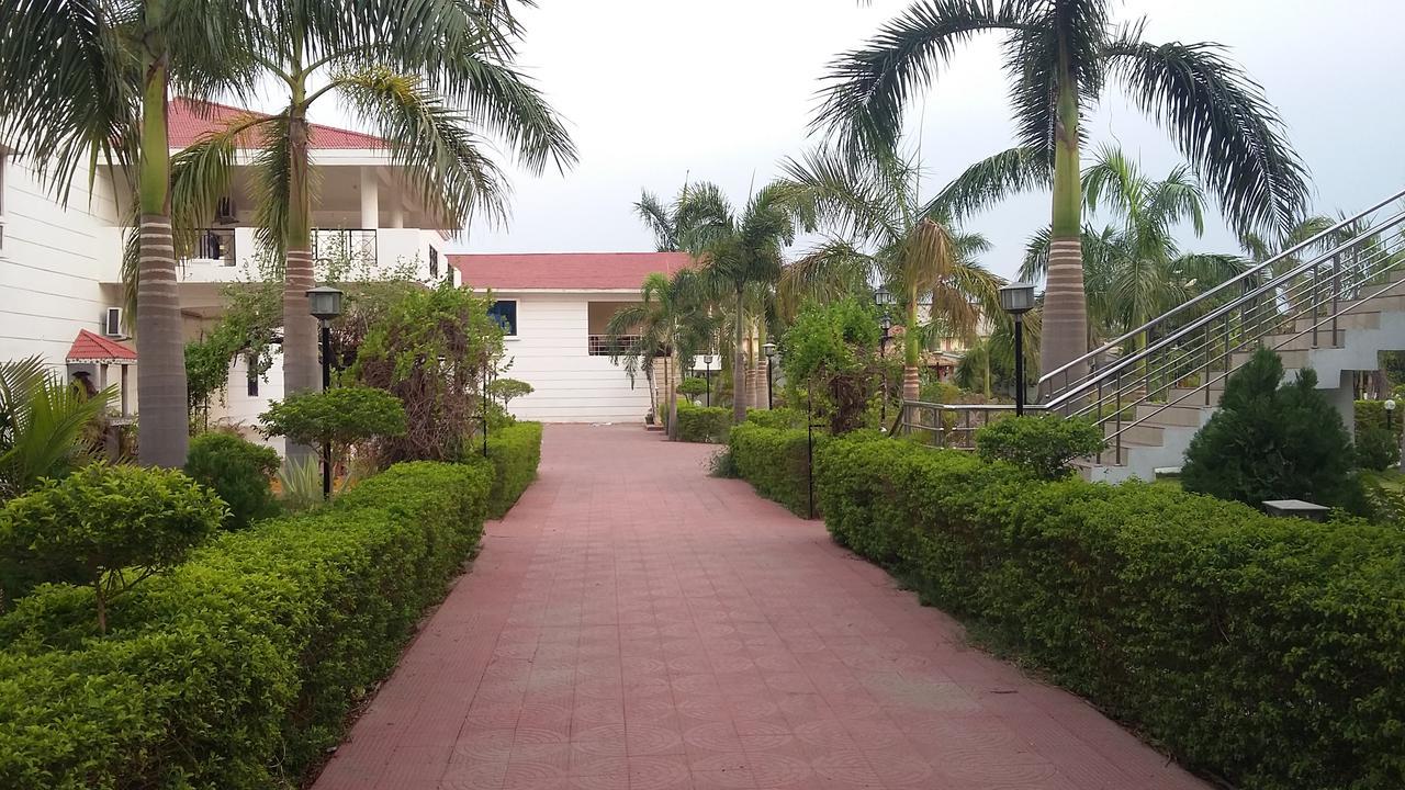 Swayam Resort Balangir Buitenkant foto